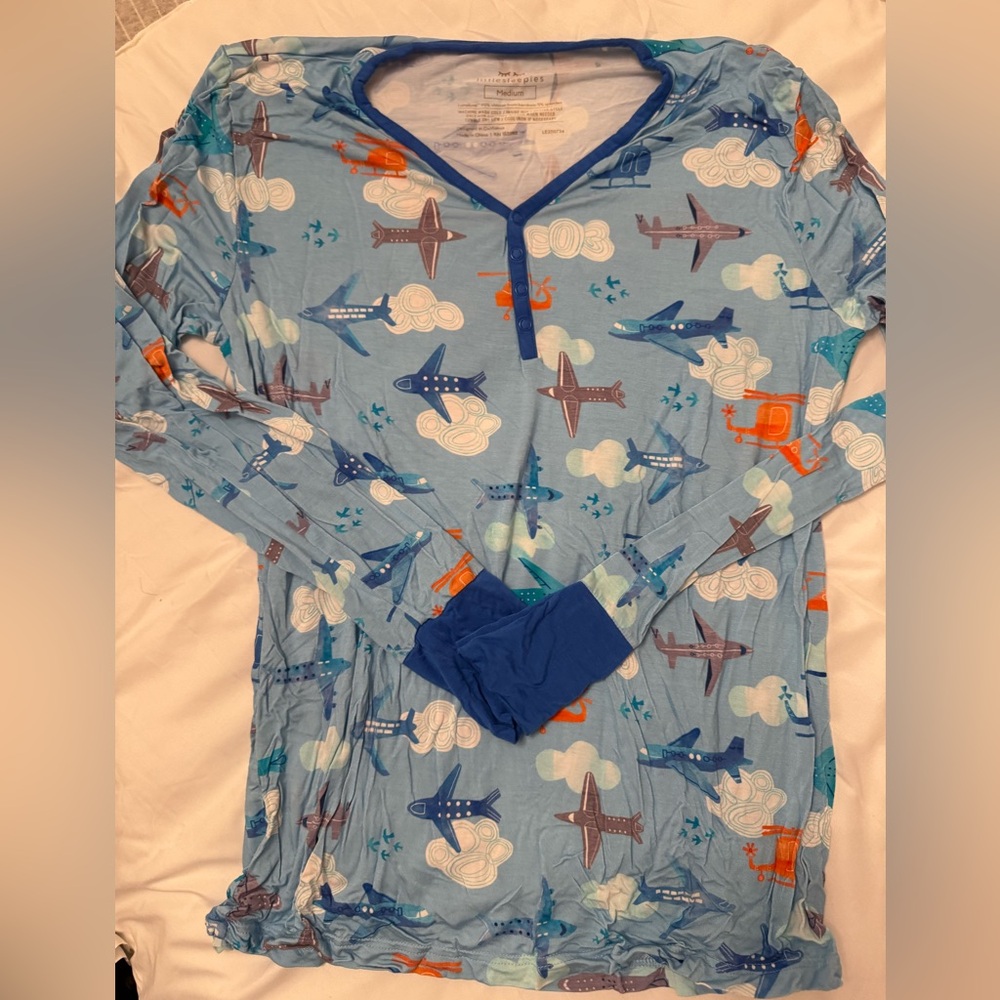 Little sleepies woman’s long sleeve pajama top, airplanes, size medium